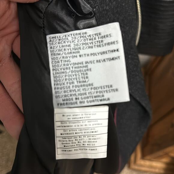 Gorgeous Mixed Media Via Spiga Coat Size 6 - Picture 7 of 8